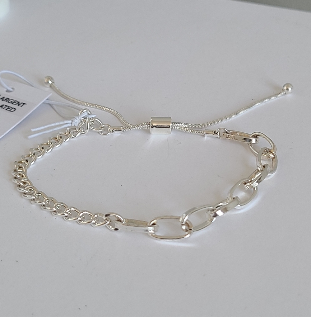A MTL 1980 Reitmans Silver Plated Chain Link Slider Bracelet